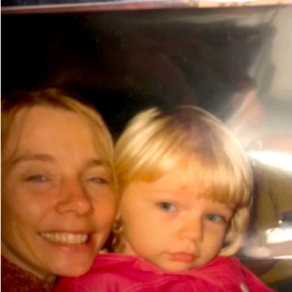 Meet your Posher, Ella - Picture 1 of 1